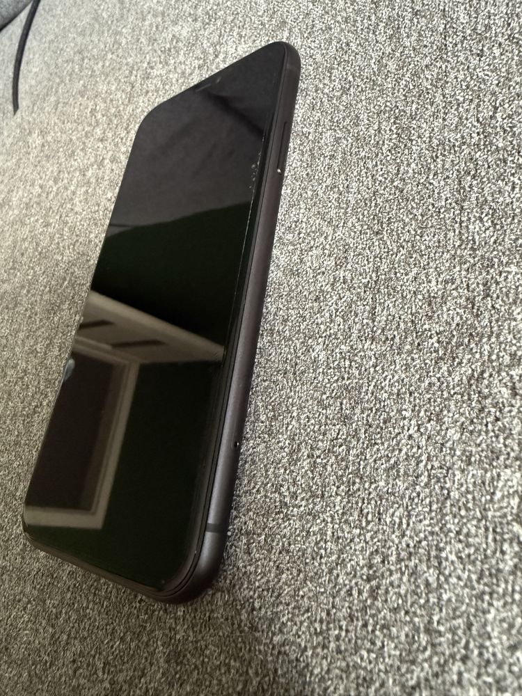 Iphone 11 64GB stan idealny - gwarancja