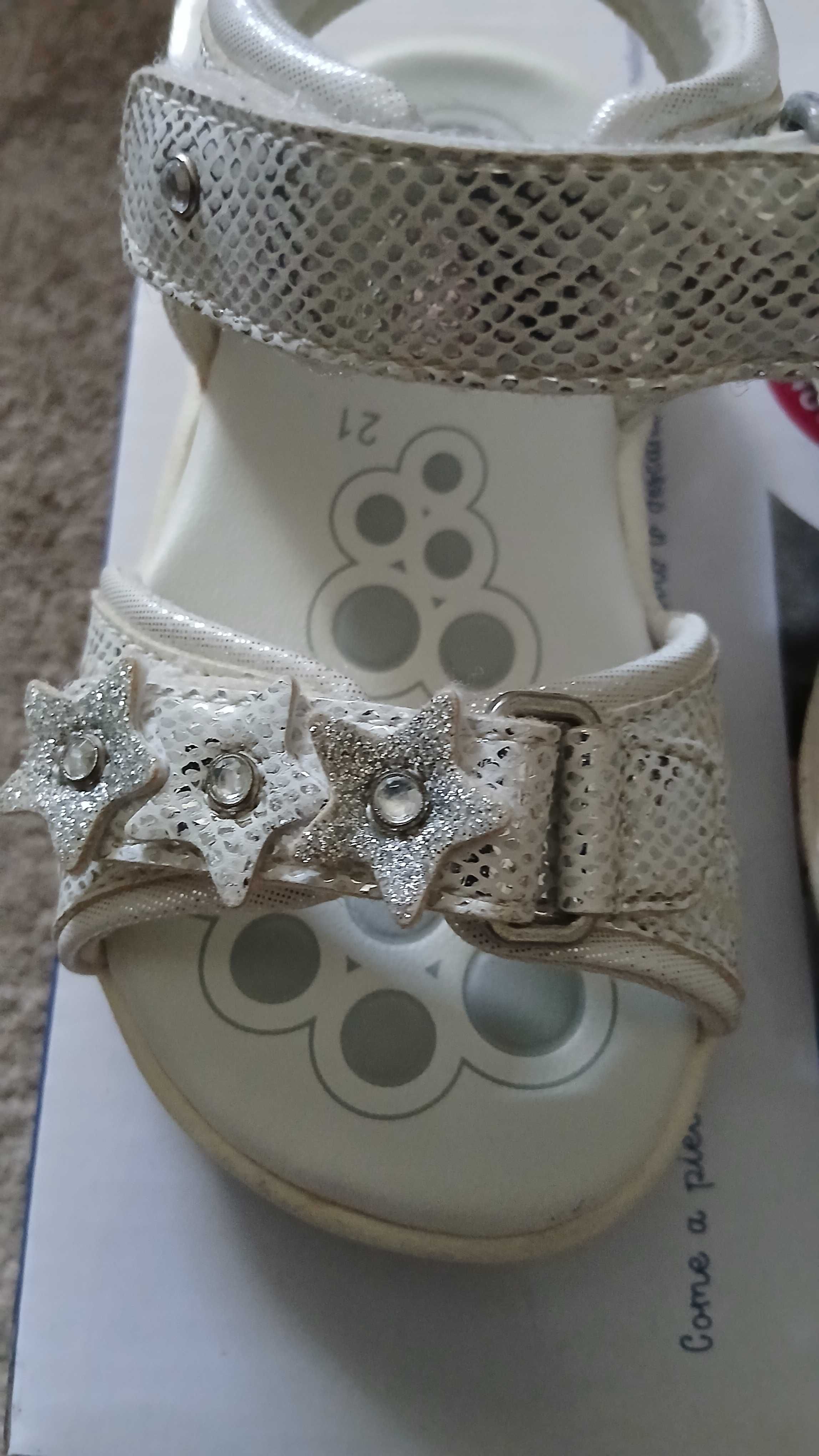 Sandalias chicco 21