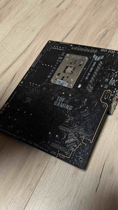 материнська плата asus tuf gaming x670e-plus wifi