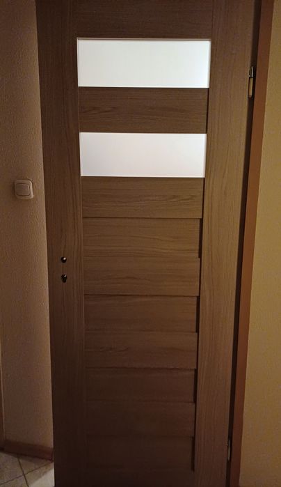 Drzwi  łazienkowe 80cm, prawe