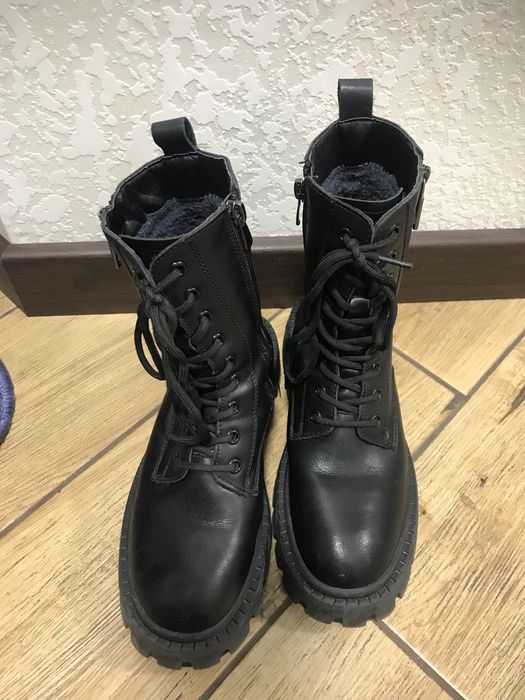 Зимние чёрные ботинки, 37 размера