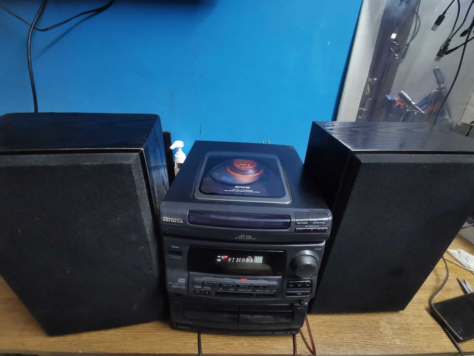 Музичний центр айва