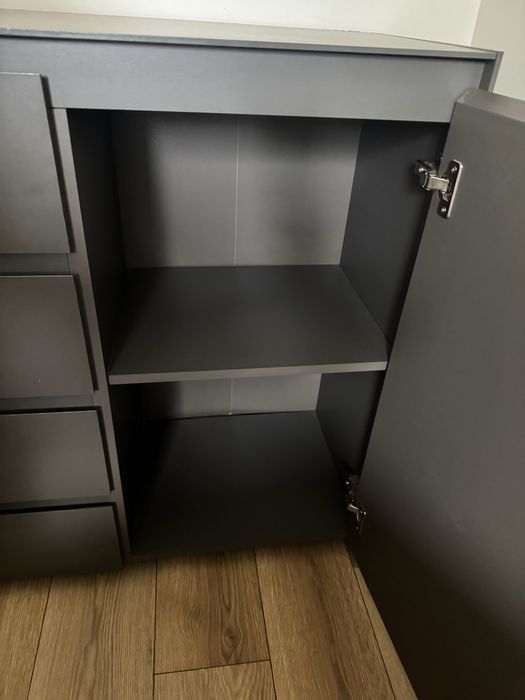 Komoda Black Red White