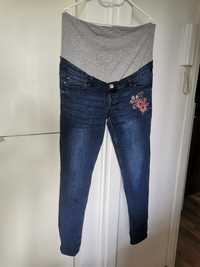 Jeansowe spodnie ciążowe Esmara z haftem, aplikacją, L 40