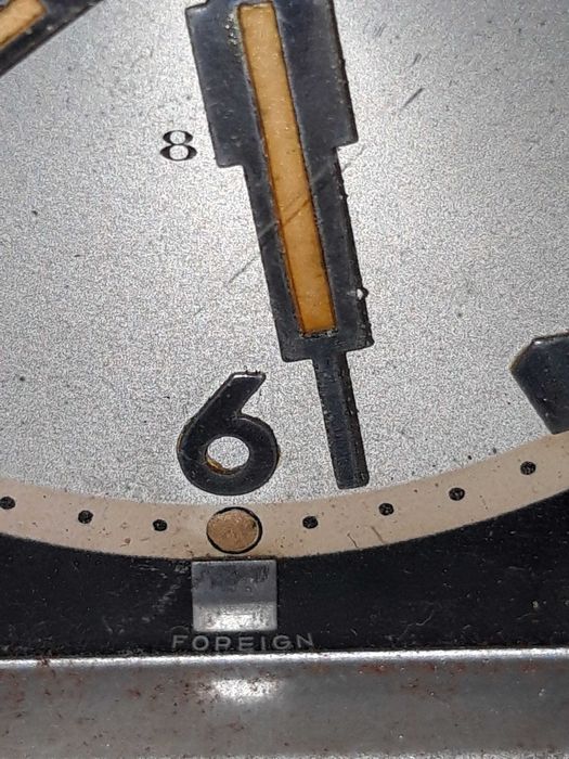 zegarek budzik nakręcany