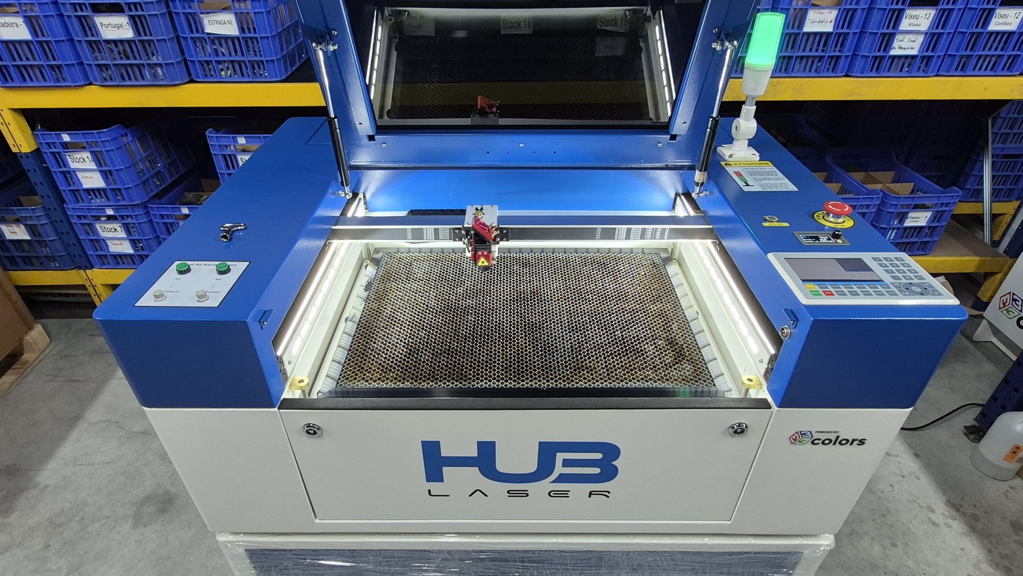 Máquina de corte e gravação laser HUB Laser Lite600