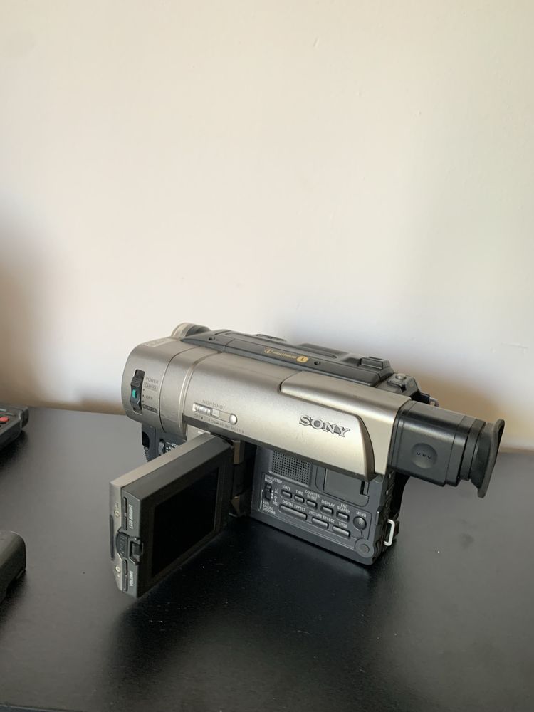 Máquina Vintage de Filmar SONY Handycam Vision + Bolsa + Baterias + Ac