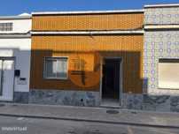 Casa terrera para remodelar.