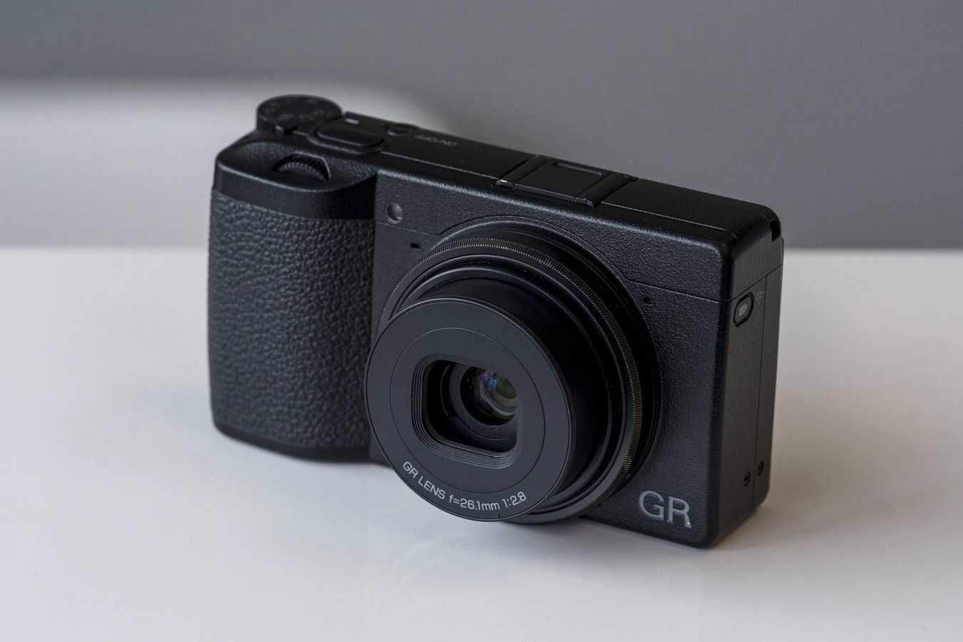 aparat Ricoh GR IIIx