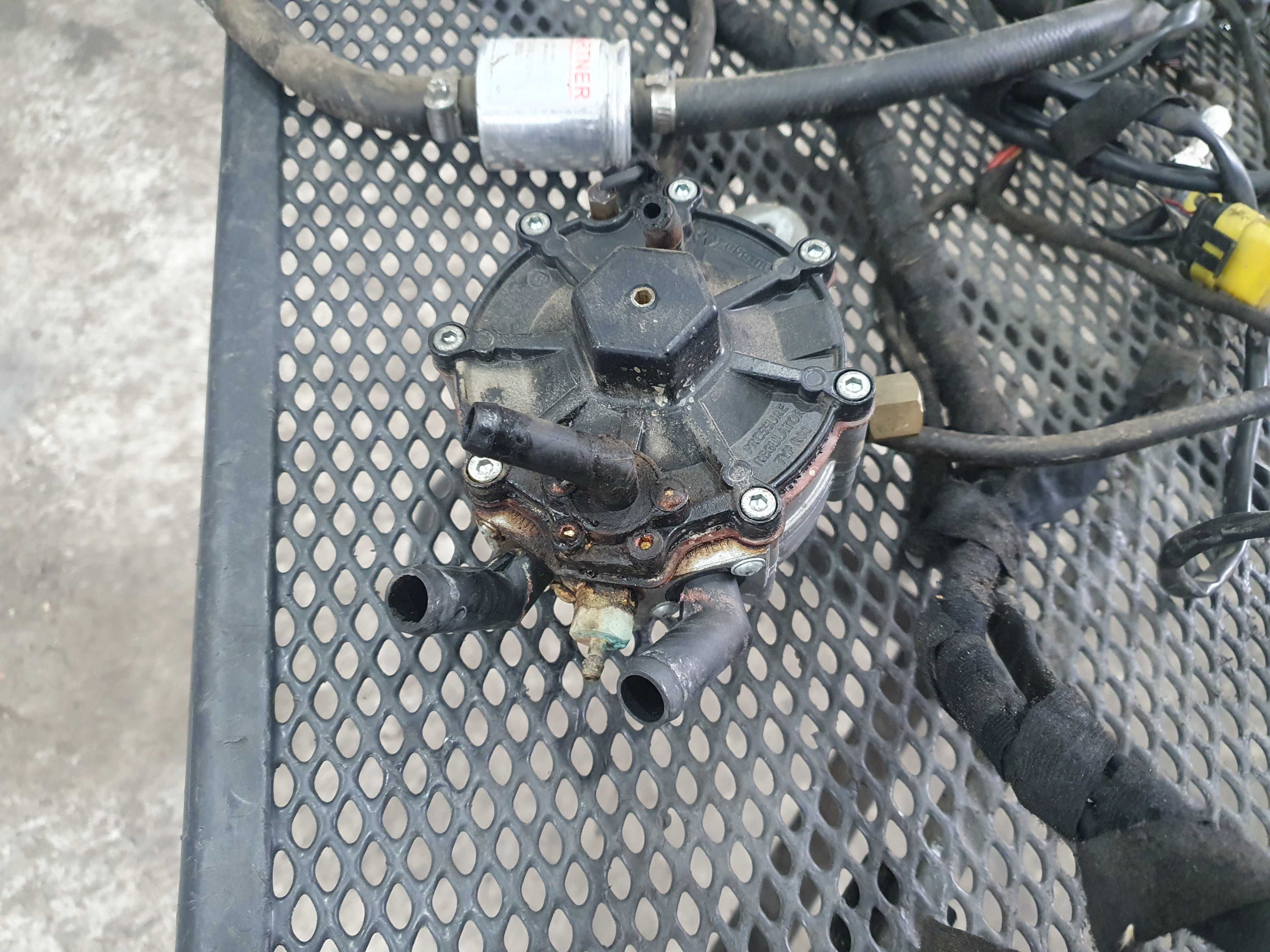 Instalacja gazowa Lpg Stag 200 reduktor komputer belka kpl audi a3 1.6