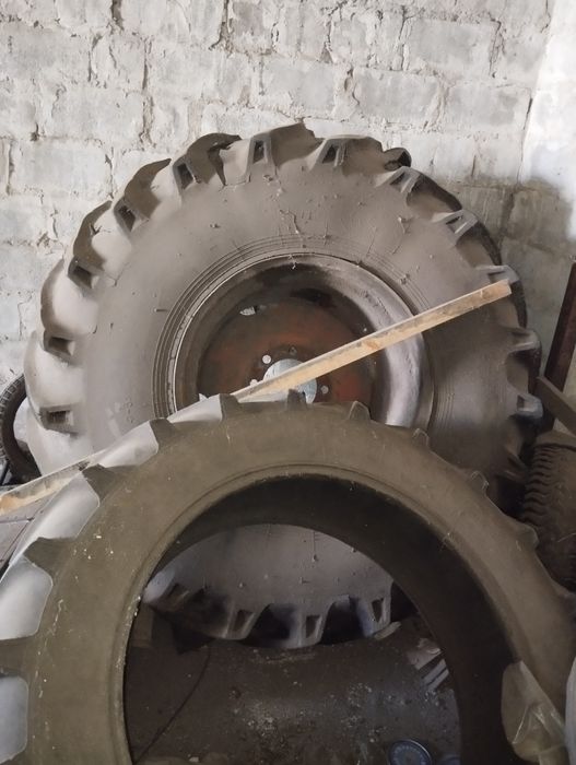 Продам переднє  колесо дон 1500