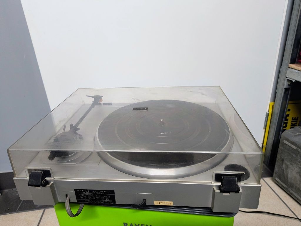 Sanyo TP220 gramofon