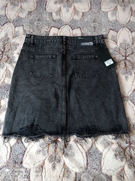 Продам джинсову жіночу спідницю
