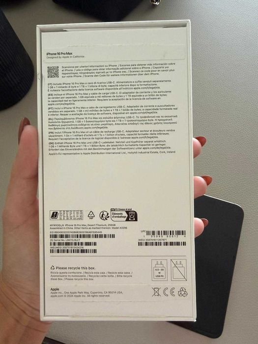 Iphone 16 PRO MAX 256 Gb Dourado