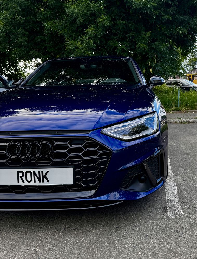 ТЕРМІНОВО ! Audi S4(A) в ідеальному стані !!