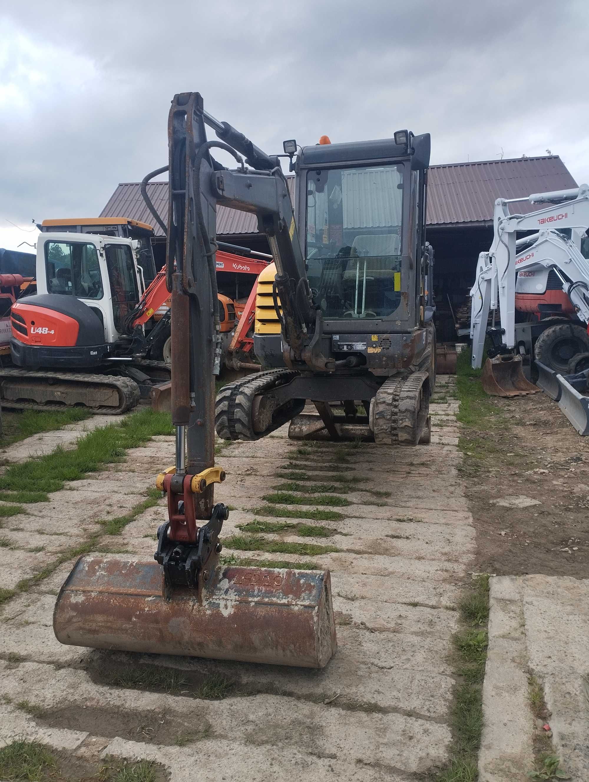 minikoparka VOLVO EC27 c jcb kubota takeuchi