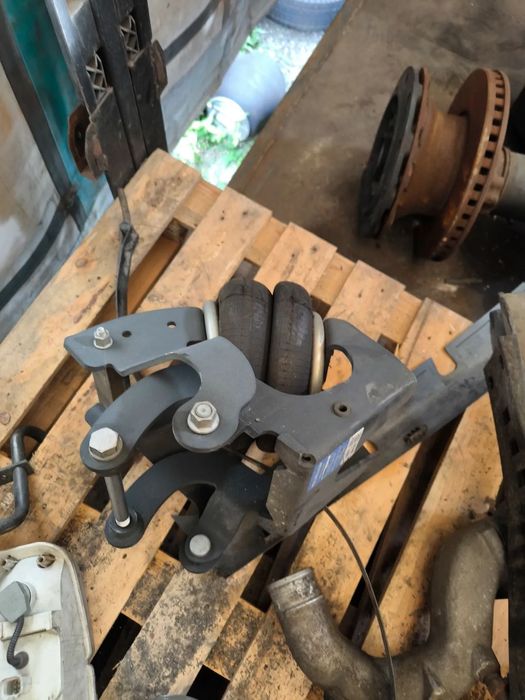 PODNOŚNIK OSI SCHMITZ WEWELER, mechanizm podnoszenia osi