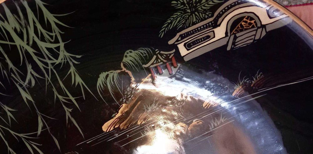 Disponível, Antiga e grande placa Porcelana Chinesa, Família Negra,