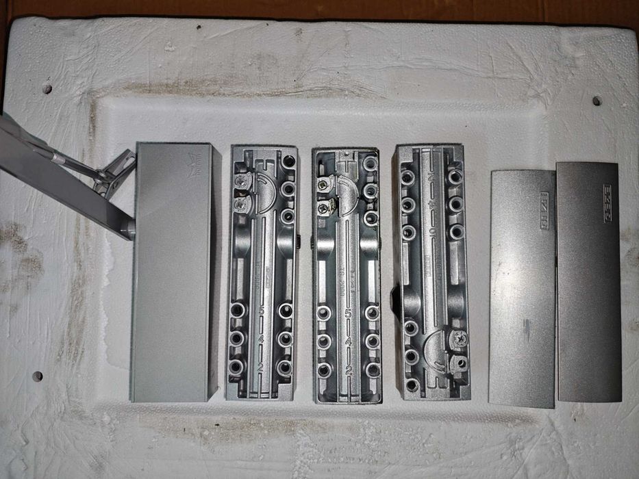 Samozamykacz Geze TS 2000 - używane + Dorma TS71