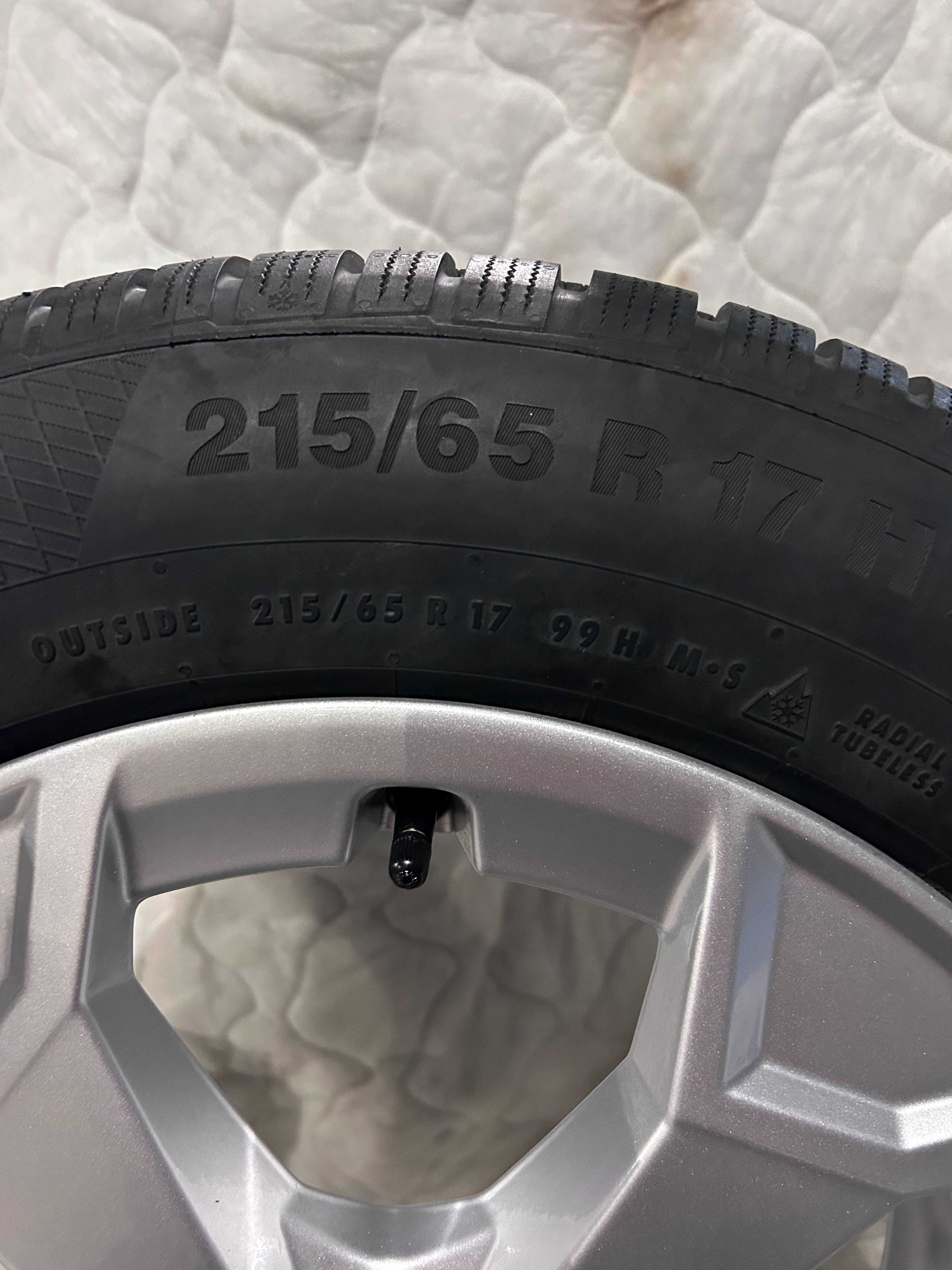 4x koła zimowe Audi Q3 215/65R17 Continental TS850P nowe oryginał