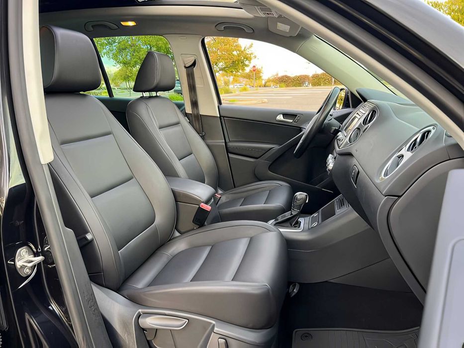 Volkswagen Tiguan      2014