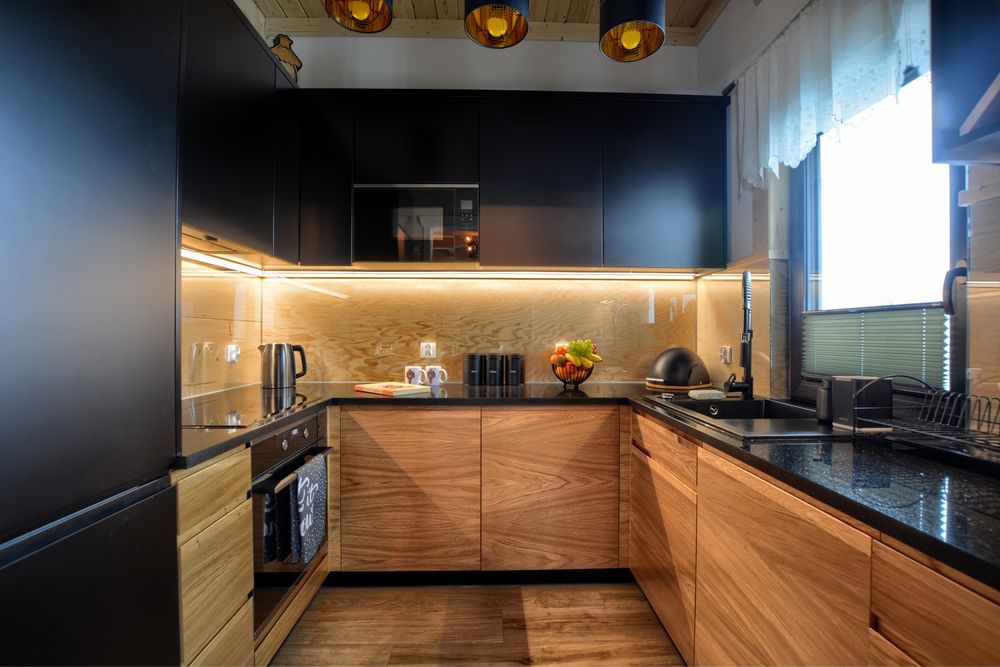 Drewniany domek w górach nad Jeziorem Czorsztyńskim