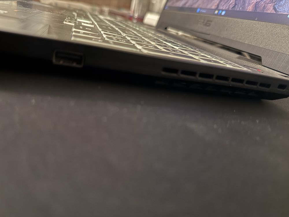 Laptop Asus F15 FX506HF