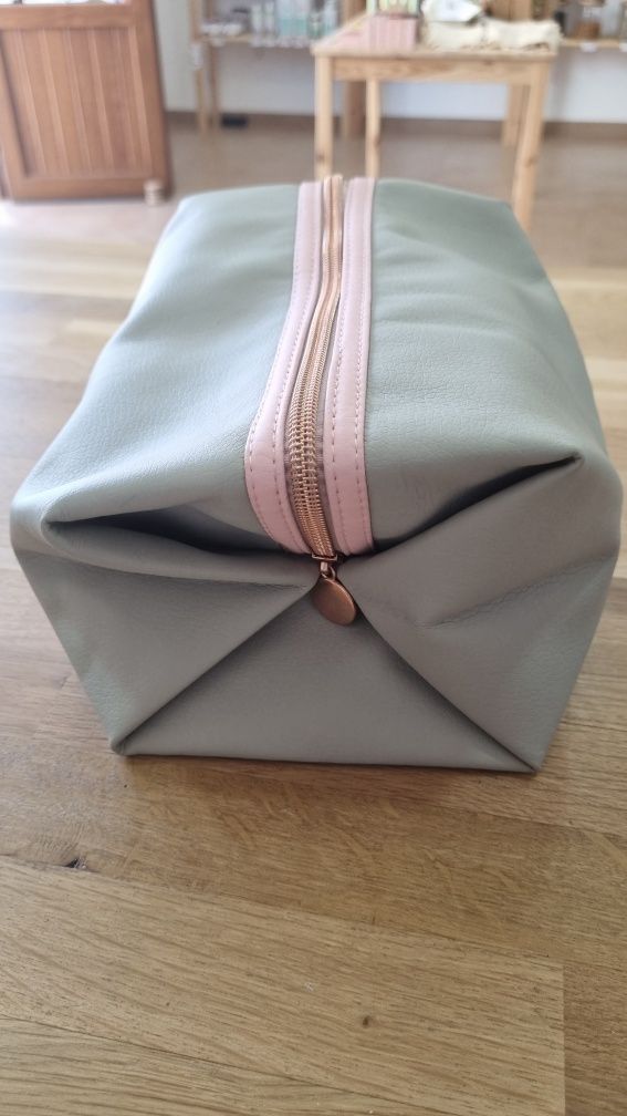 Bolsa para máquilhagem