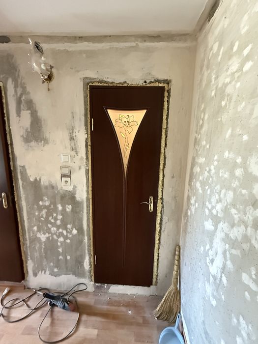 Придам двері міжкімнатні двері