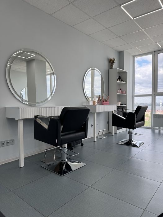 Аренда парикмахерского кресла / Оренда перукарського крісла. Є генірат