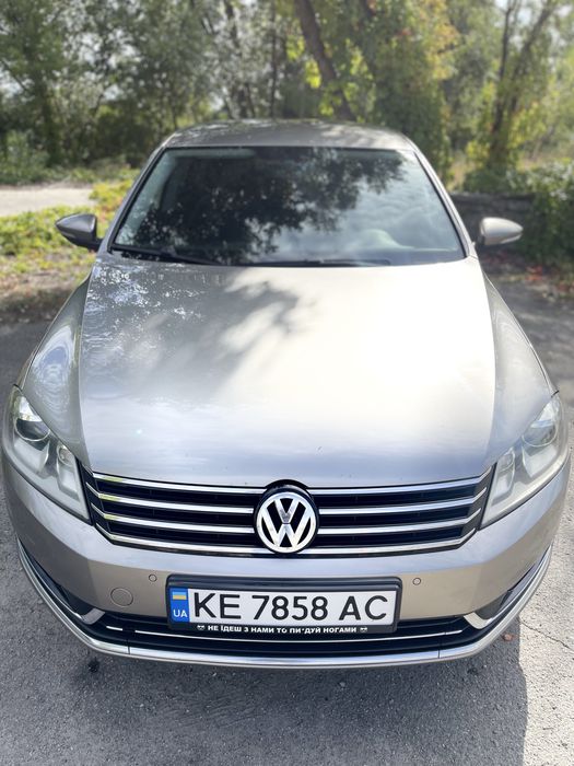 Продам свой Volkswagen Passat B7 (пассат) Highline 1.8 TSI DSG 2012рік