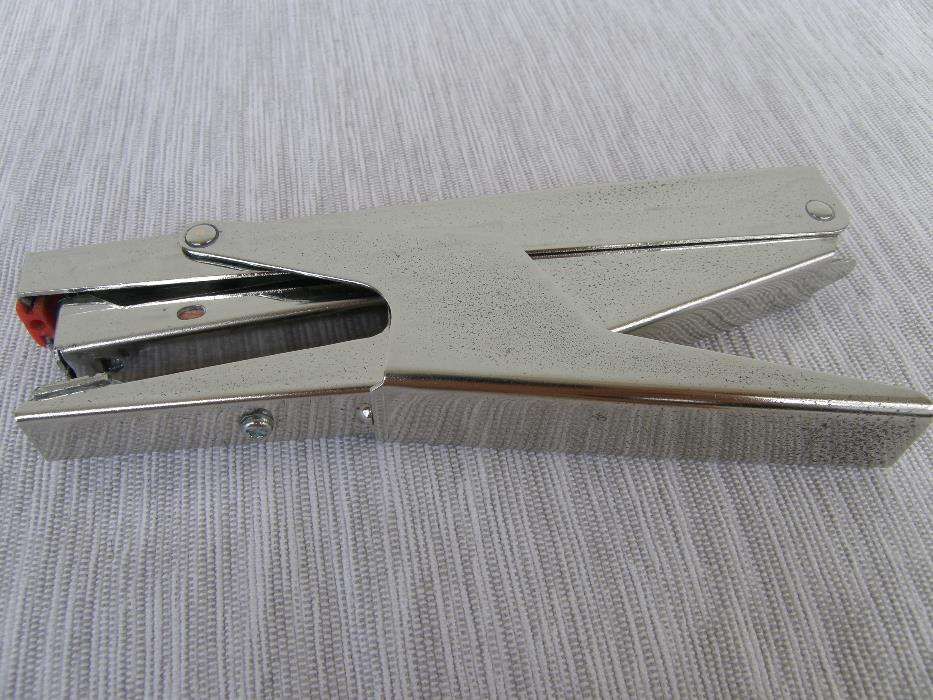 Agrafador alicate Sanho 150P