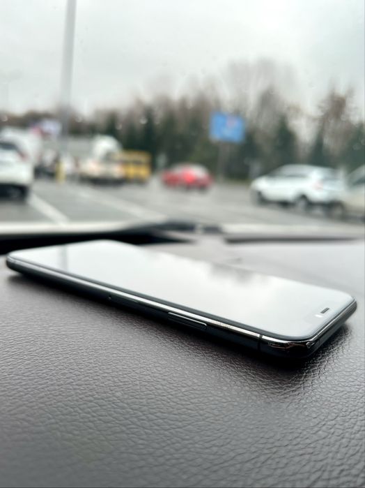 IPhone XS Max (256 Gb). Space Gray