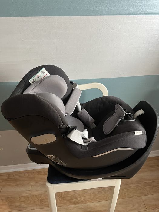 Fotelik samochodowy GB Vaya 0–18kg, ISOFIX, obrót 360°, stan bdb