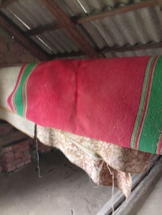 Продам паласи вживані