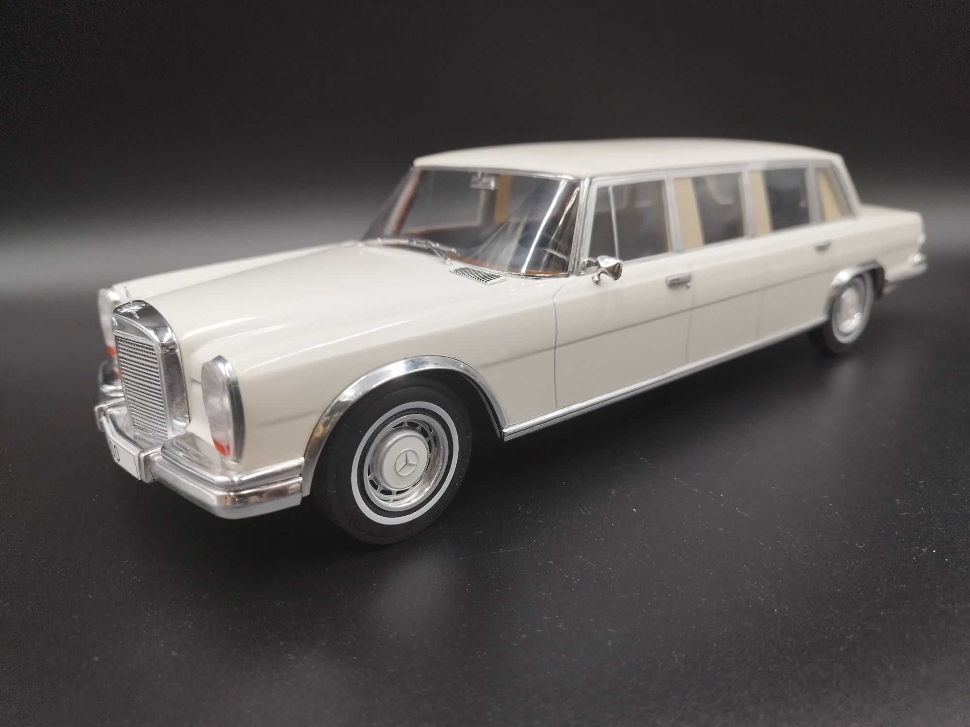 1:18 MCG 1969 Mercedes Benz 600 Pullman W100  white model nowy  ,