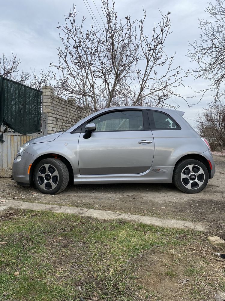 Fiat 500e Фиат500 е