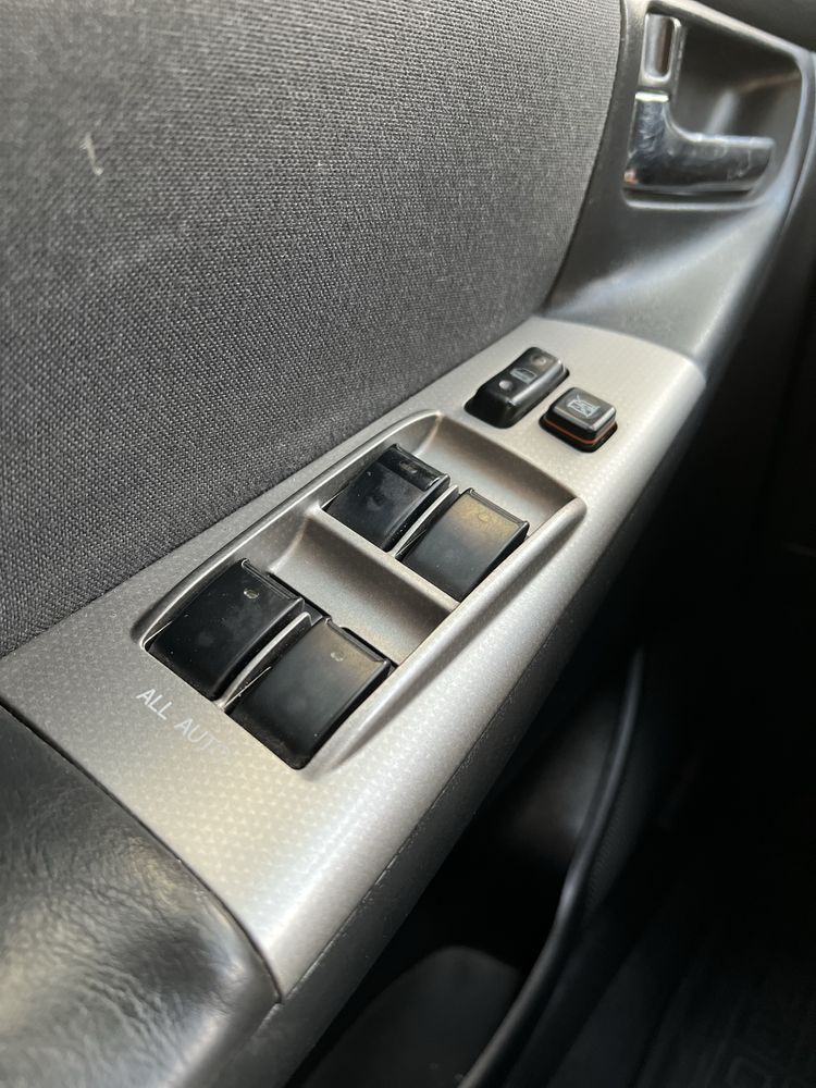 Поодаю Toyota Cotolla E120 2.0d