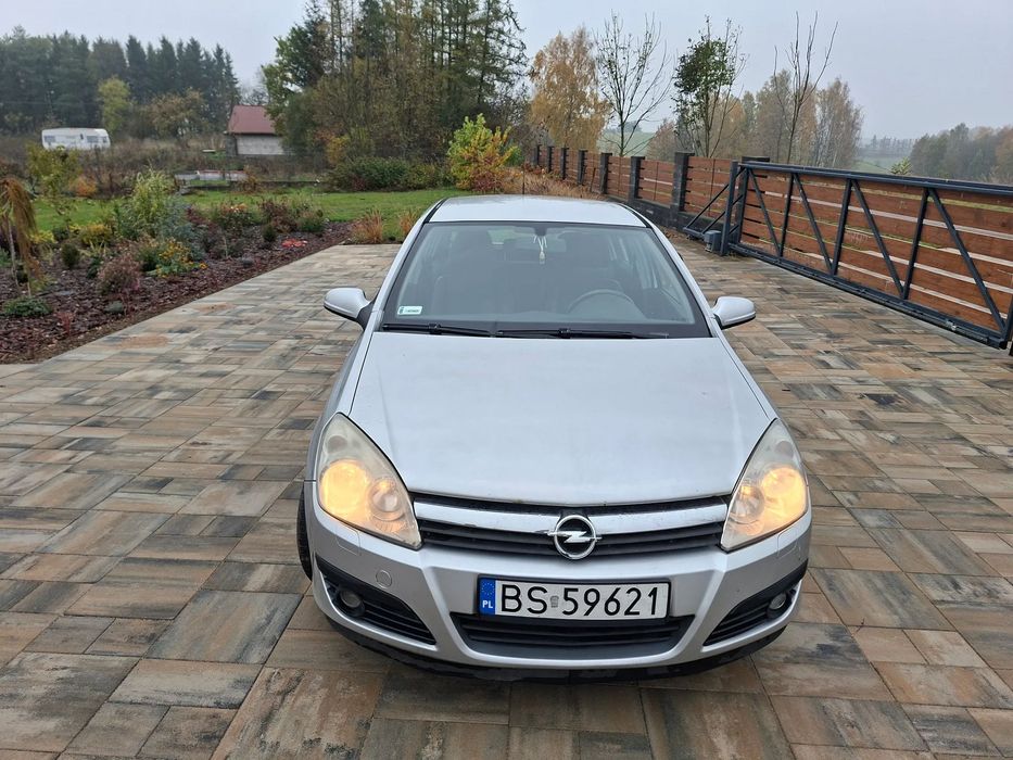 Opel Astra Opel Astra 2.0 Turbo, 200 koni