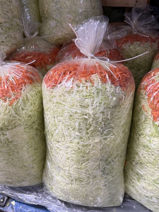 Sprzedam kapustę białą na sztuki/kg/ szatkowaną