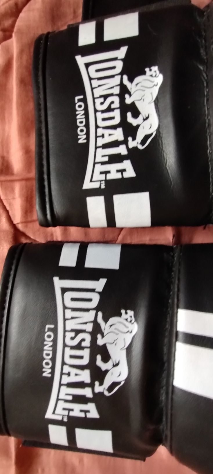 Rękawice bokserskie LONSDALE London  rozmiar S/M dla UK.