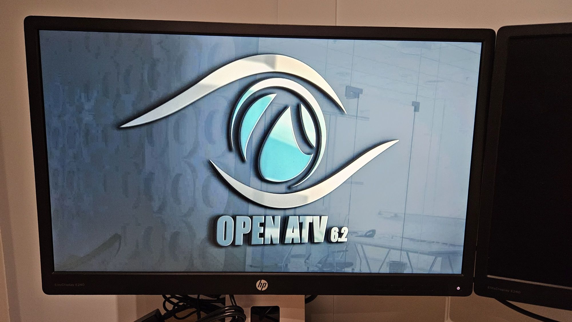 Tuner satelitarny VU+ Solo SE V2 czarny, 2 głowice, OPEN ATV