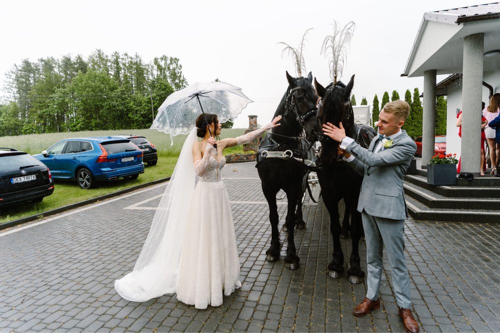 kareta , bryczka do ślubu