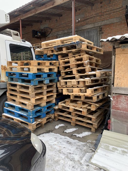 Піддон деревяний . Піддони