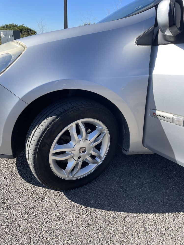 Renault clio 1.2 16v ripcurl full extras