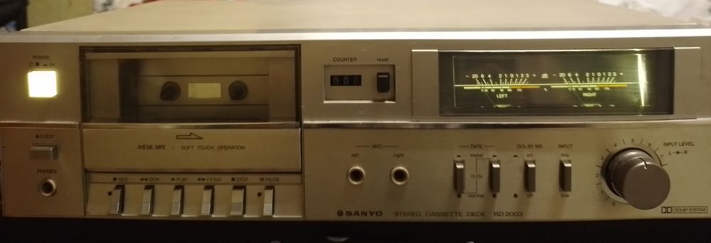 Odtwarzacz kasetowy SANYO RD 2003