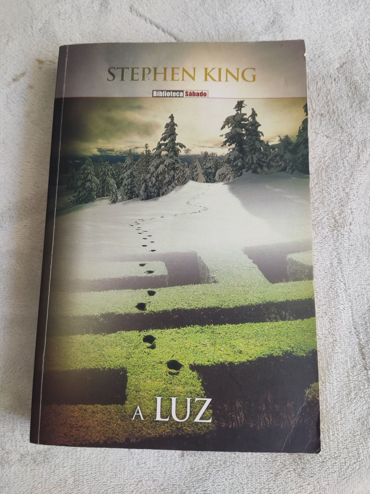 Livro de Stephen King "A luz"