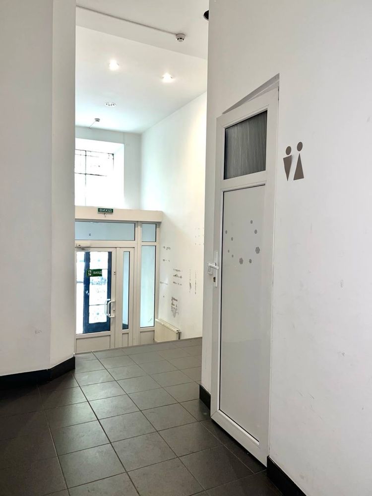Оренда комерційного приміщення 116 м² з фасадним входом