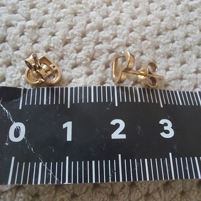 Złote kolczyki Apart 333 8k serduszka serca sztyfty cyrkonie