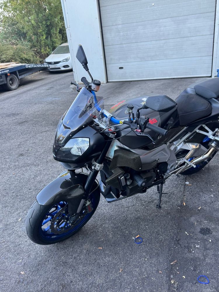 Aprilia tuono rsv1000r gen 2